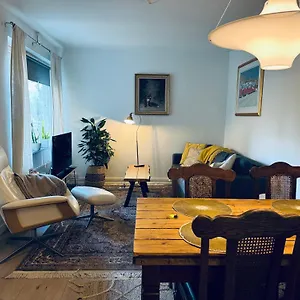 Lovely Apartment, Vuorimiehenkatu 31 Appartement